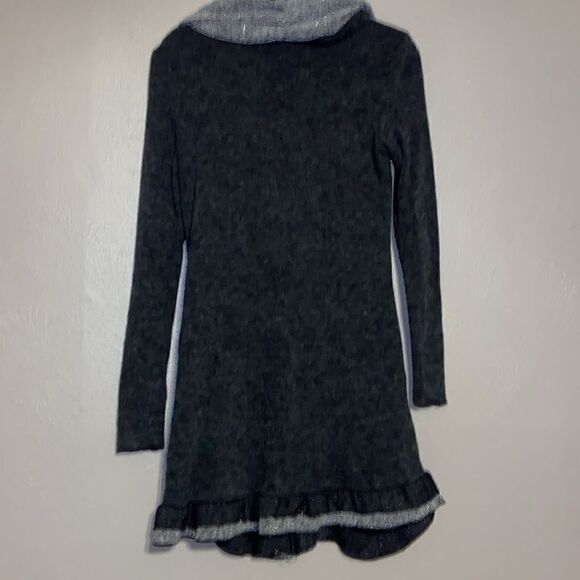 The Pyramid Collection Cardigan Small Gray Mixed Media Button Front - Picture 8 of 9